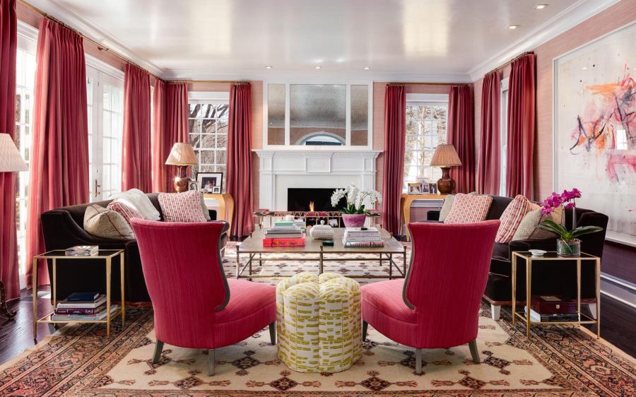 400 Stanwich Road in Connecticut, Barbie pink interior design